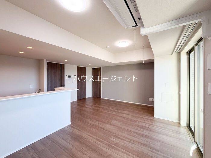 居室・リビング　広々1736帖のLDKです。