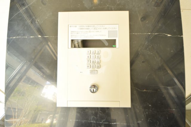 セキュリティ　プレサンス玉造駅前　オートロック