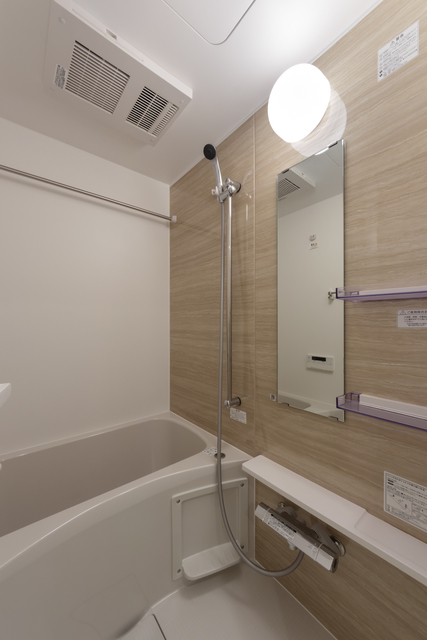 バス・シャワールーム　※写真は同タイプ住戸です。