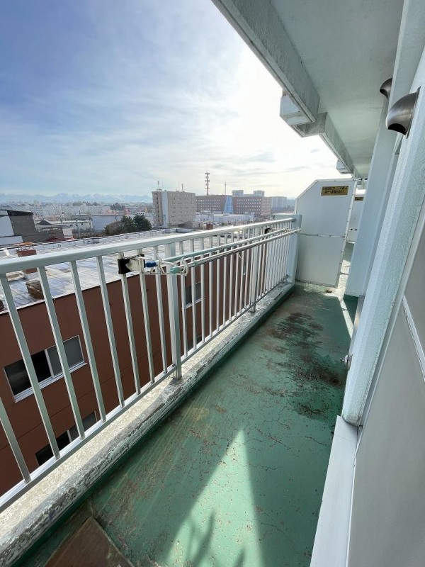 バルコニー　バルコニー