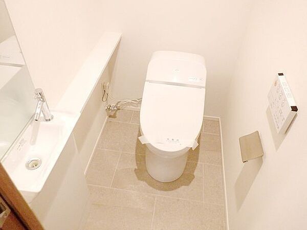 トイレ　参考写真です