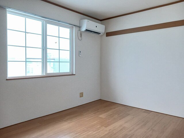 その他部屋・スペース　開放的な寝室です