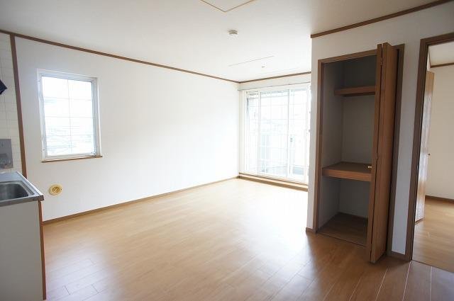 居室・リビング　居間です