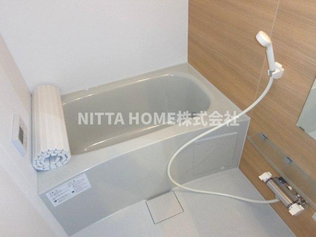 バス・シャワールーム　追い焚き機能・浴室乾燥機も設置済み！