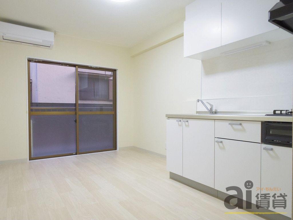 居室・リビング　キッチン