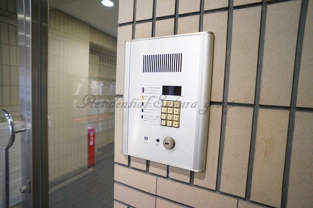 セキュリティ　女性の方でも安心のモニター付きオートロック♪