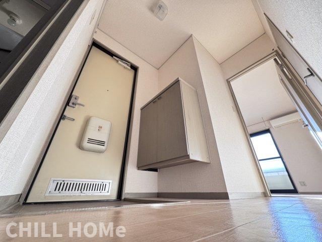 玄関　当社、チルホームのHPもご覧ください(^^)/物件情報多数♪