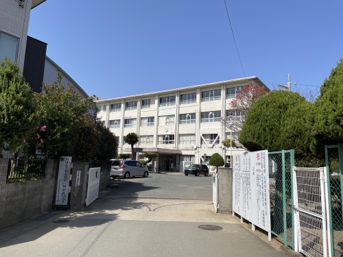 中学校　江南中学校（中学校）まで1176m