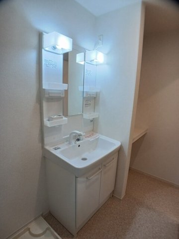 洗面設備　洗面所です