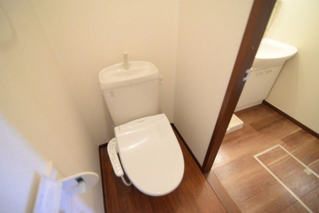 トイレ　トイレ