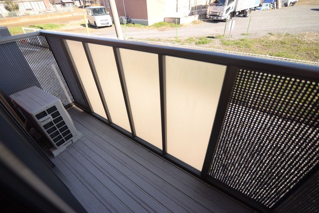 バルコニー　バルコニー