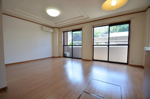 居室・リビング　リビング（イメージ）