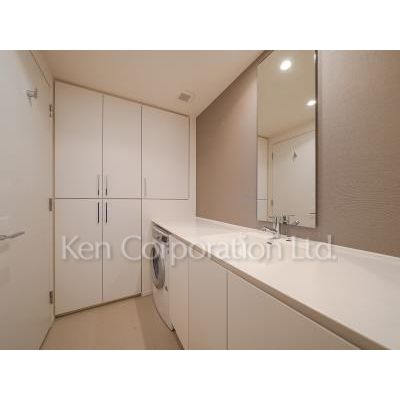 洗面設備　同タイプ12階のお部屋を撮影。仕様が異なることがあります。