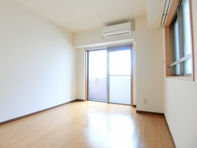 その他部屋・スペース　★角部屋２面採光で明るいお部屋です★