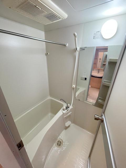 バス・シャワールーム　別部屋参考写真