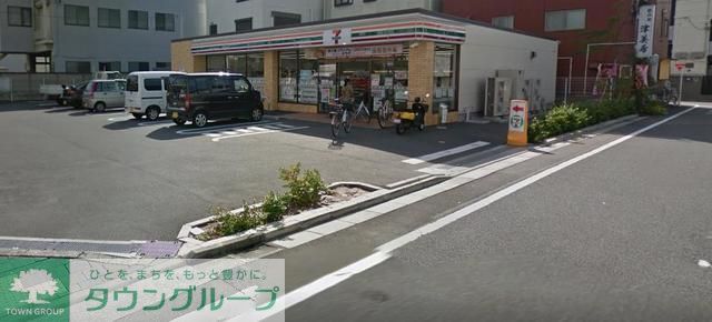 コンビニ　セブンイレブン（コンビニ）まで780m