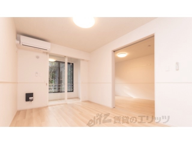 居室・リビング　同仕様