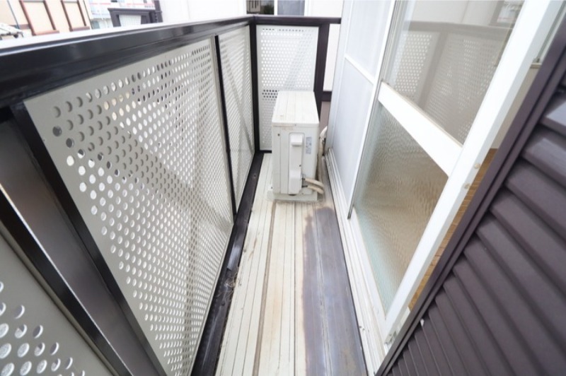 バルコニー　図面と現状に相違がある場合には現状を優先