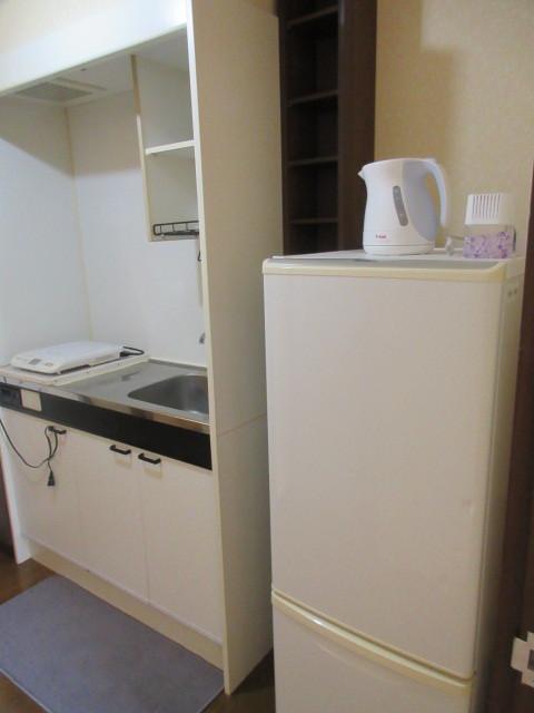 キッチン　コンパクトなキッチンで掃除もラクラク