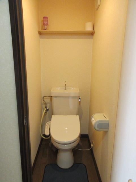 トイレ　落ち着いたトイレです