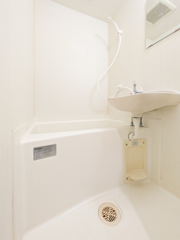 バス・シャワールーム　清潔感のある快適バスルーム♪