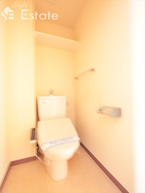 トイレ　温水洗浄便座