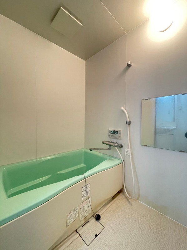 バス・シャワールーム　※別部屋参考写真