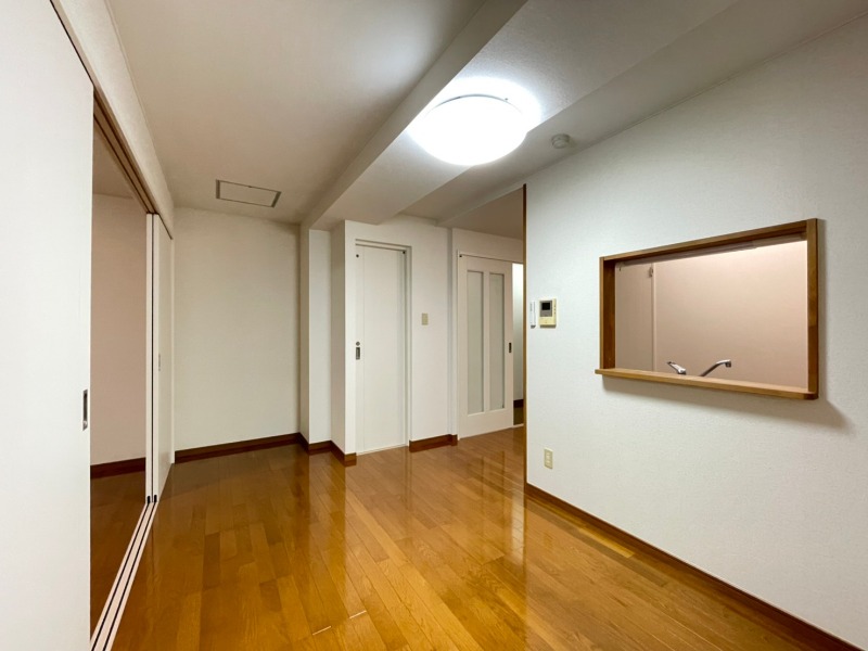 居室・リビング　※別部屋参考写真