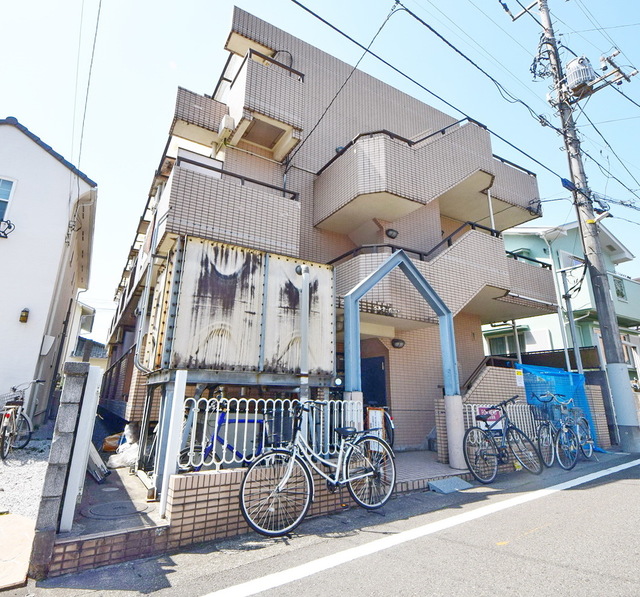 建物外観　～鉄筋コンクリート～