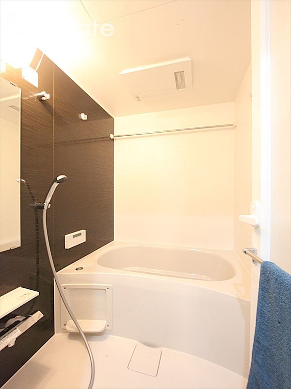 バス・シャワールーム　バスルーム