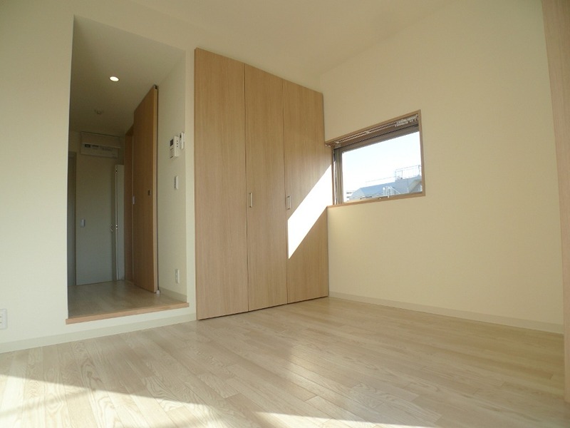 居室・リビング　5.0帖の洋室です♪