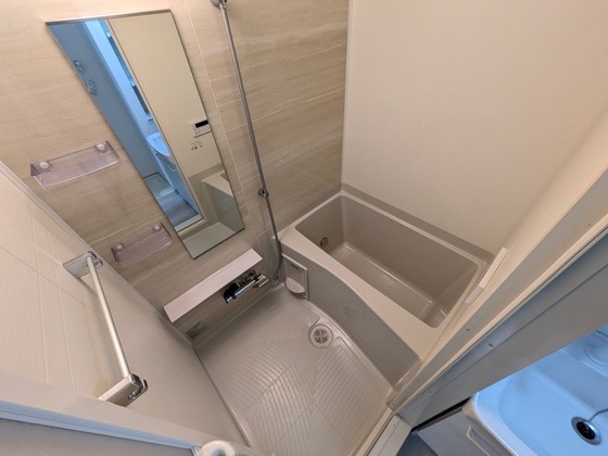 バス・シャワールーム　※別部屋の写真です