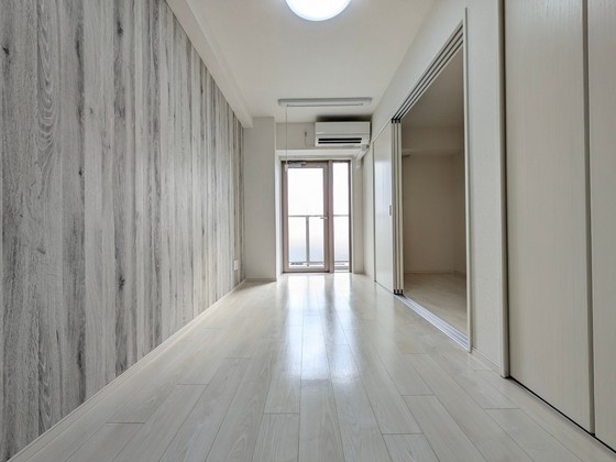 居室・リビング　※別部屋の写真です