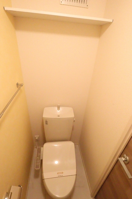 トイレ　温水洗浄暖房便座