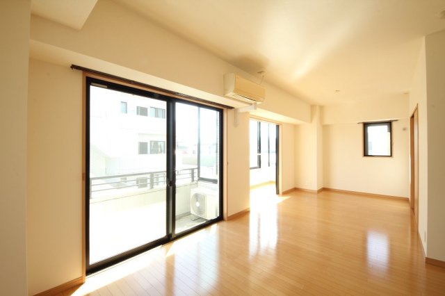 居室・リビング　※別室参考写真