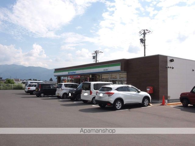 コンビニ　ファミリーマート茅野神之原西店（コンビニ）まで1500m