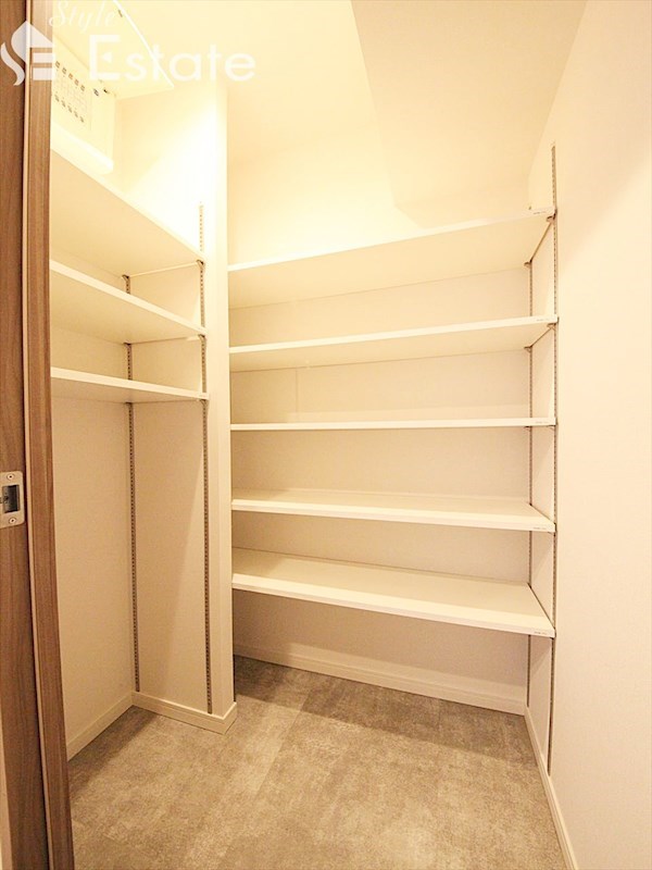 その他　シューズウォークインクローゼット