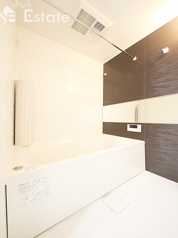 バス・シャワールーム　バスルーム