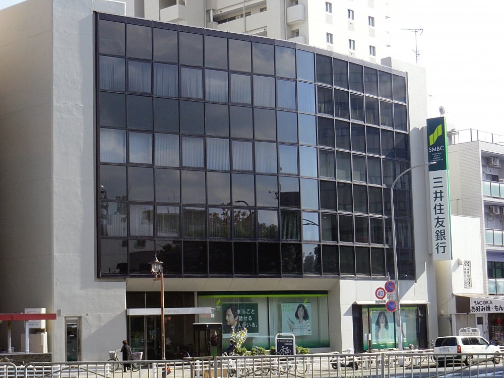 銀行　三井住友銀行兵庫支店（銀行）まで464m