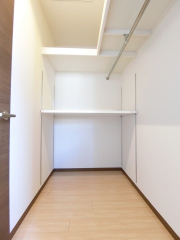 収納　ウォークインクローゼット