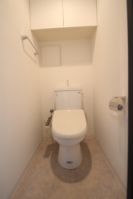 トイレ　※同号室別室の参考写真です。