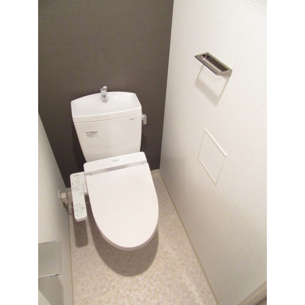 トイレ　シャワートイレです