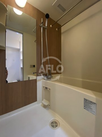 バス・シャワールーム　フロンティアタワー九条I　浴室