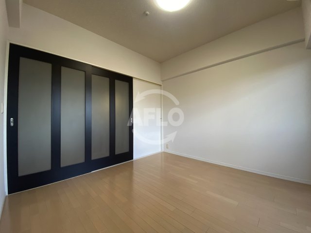 居室・リビング　フロンティアタワー九条I　洋室