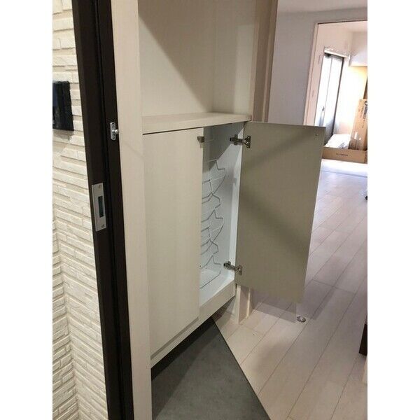 玄関　※同仕様