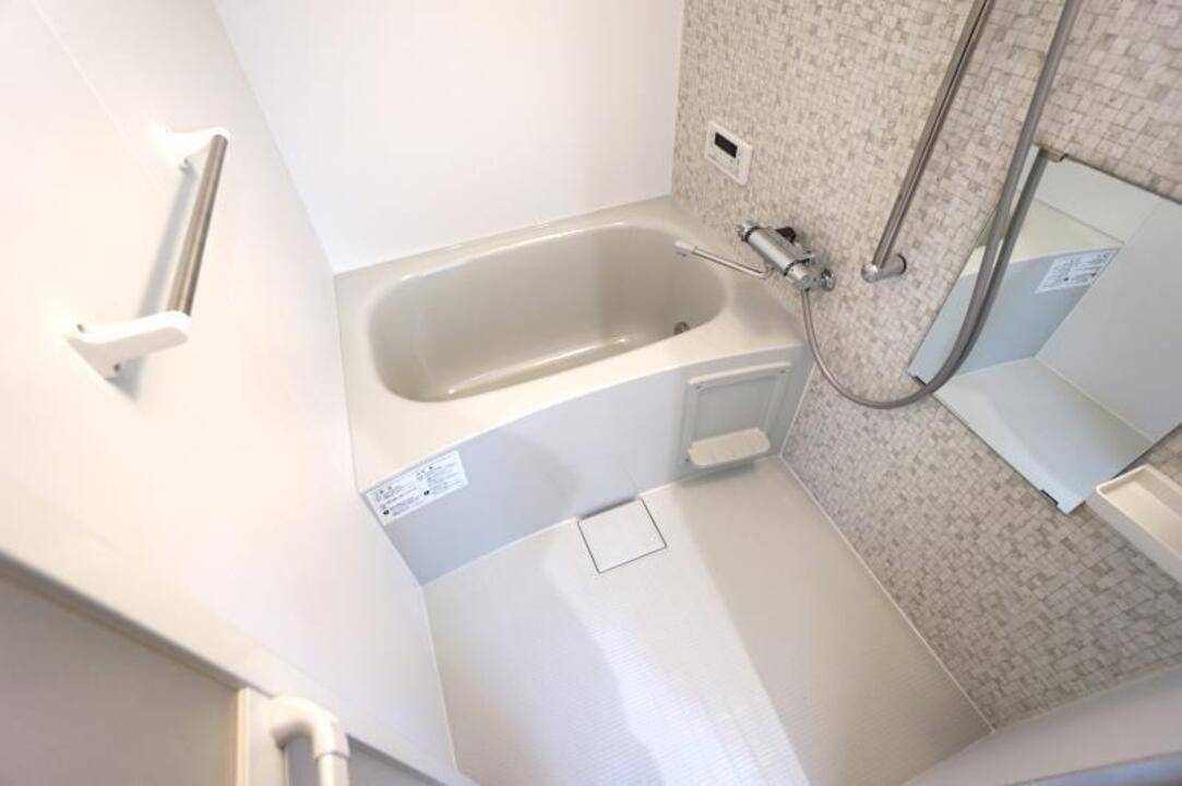 バス・シャワールーム　浴室