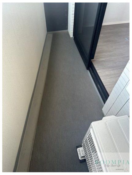 バルコニー　※同タイプの別のお部屋です。