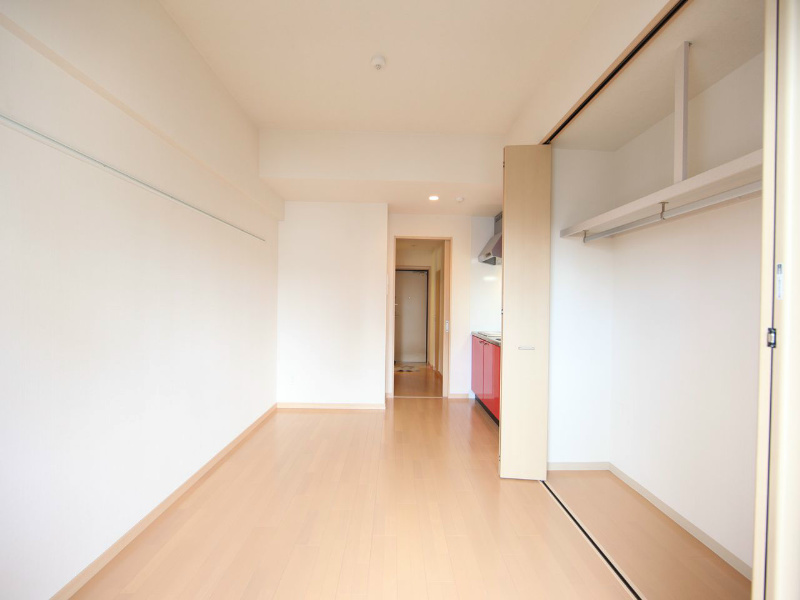 居室・リビング　洋室7.9帖　クローゼット付（収納充実してます）