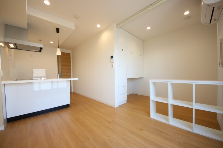 居室・リビング　※別号室写真使用