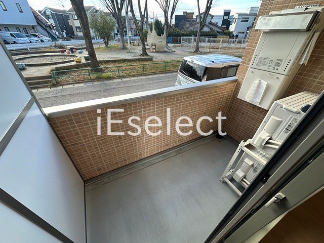 バルコニー　洗濯物も干せますね。